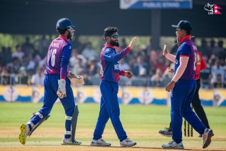 राष्ट्रिय क्रिकेट टोलीको मुख्य प्रशिक्षकका लागि आवेदन माग